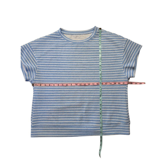 Women's pajama set shorts, short sleeve pockets size Medium - Picture 4 of 9